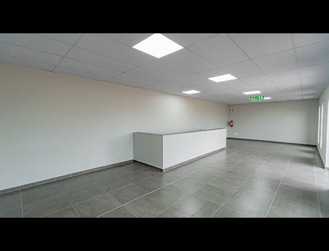 596M² WAREHOUSE FOR SALE IN KNOPJESLAAGTE